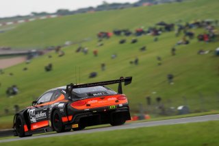 Ian Stinton / Jordan Witt - Tolman Motorsport / Ian Stinton Bentley Continental GT3
 | James Roberts