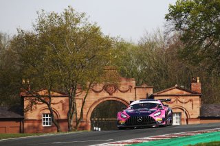 Ian Loggie / Jules Gounon - RAM Racing Mercedes-AMG GT3
 | JEP