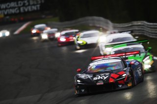 Mia Flewitt / Euan Hankey - 7TSIX McLaren 720S GT3
 | Dom Gibbons Photography