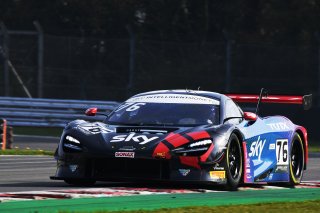 Mia Flewitt / Euan Hankey - 7TSIX McLaren 720S GT3
 | SRO Motorsports Group