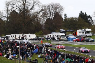Start of Race 2,  Ian Loggie / Jules Gounon - RAM Racing Mercedes-AMG GT3 lead
 | JEP