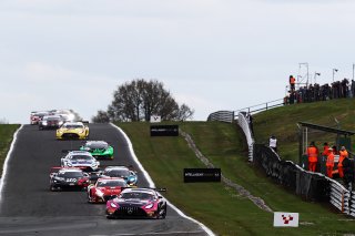 Start of Race 2,  Ian Loggie / Jules Gounon - RAM Racing Mercedes-AMG GT3 lead
 | JEP