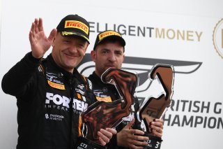 Nick Moss / Joe Osborne - Optimum Motorsport McLaren 720S GT3
 | British GT/JEP