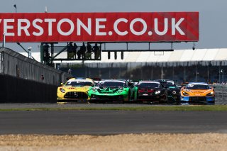 Race start, Adam Balon / Sandy Mitchell - Barwell Motorsport Lamborghini Huracan GT3 Evo leads
 | British GT/JEP