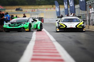 Adam Balon / Sandy Mitchell - Barwell Motorsport Lamborghini Huracan GT3 Evo, Simon Watts / James Kell - Team Rocket RJN McLaren 720S GT3
 | British GT/JEP