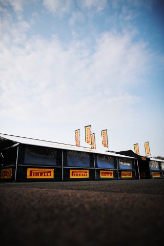 Pirelli
 | British GT/JEP