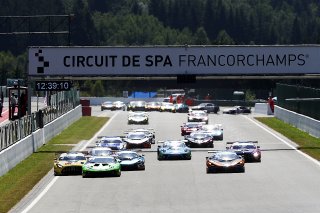 Start of the GT3 Race,  Adam Balon / Sandy Mitchell - Barwell Motorsport Lamborghini Huracan GT3 Evo leads
 | British GT/JEP