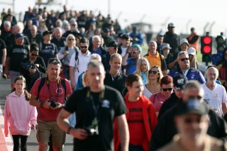 British GT fans in the pitlane
 | jep
