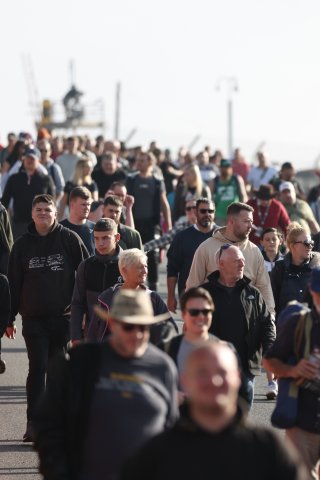 British GT fans in the pitlane
 | jep
