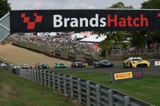 Start, James Cottingham / Lewis Williamson - 2Seas Motorsport Mercedes-AMG GT3  leads
 | jep