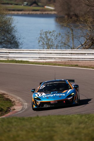 Harry George / Harry Nunn - Enduro Motorsport McLaren Artura GT4 
 | British GT/JEP