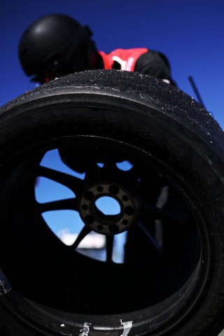 Pirelli Tyres
 | British GT/JEP