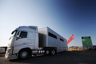 British GT teams arrive at Snetterton
 | British GT/JEP