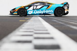 Harry George / Darren Burke - Enduro Motorsport McLaren Artura GT4 
 | British GT/JEP