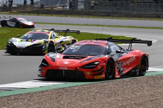 Brendan Iribe / Ben Barnicoat - INCEPTION RACING McLaren 720S GT3 Evo 
 | British GT/JEP