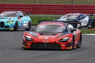 Brendan Iribe / Ben Barnicoat - INCEPTION RACING McLaren 720S GT3 Evo 
 | British GT/JEP