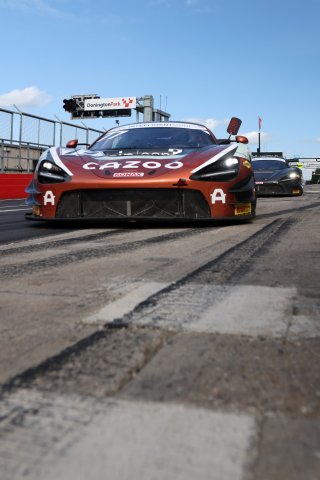 Morgan Tillbrook / Marcus Clutton - Enduro Motorsport McLaren 720S GT3
 | British GT/JEP