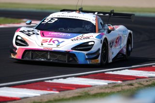 Kevin Tse / Chris Froggatt - Sky Tempesta Racing McLaren 720S GT3 | British GT/JEP 