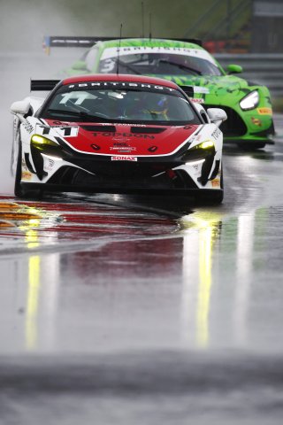 #11 Alex Walker / Blake Angliss - Paddock Motorsport McLaren Artura GT4
 | British GT/JEP