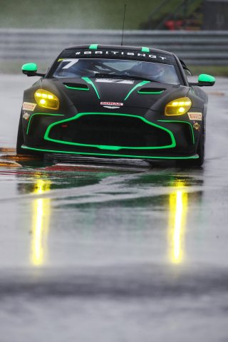 #7 Mikey Porter / Jamie Day - Forsetti Motorsport Aston Martin Vantage AMR GT4 Evo
 | British GT/JEP
