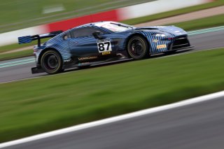 #87 Giacomo Petrobelli / Jonny Adam  Blackthorn Aston Martin Vantage AMR GT3
 | British GT/JEP