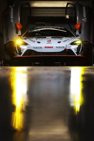 #95 Callum Davies / Sai Sanjay Thirugnanasambandam - RACE LAB McLaren Artura GT4
 | British GT/JEP