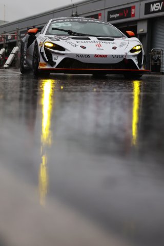 #95 Callum Davies / Sai Sanjay Thirugnanasambandam - RACE LAB McLaren Artura GT4
 | British GT/JEP