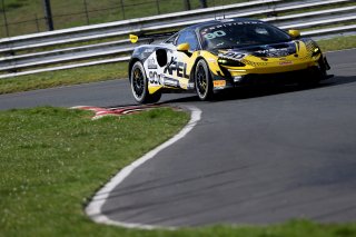 #90 Jack Brown / Zac Meakin - Optimum Motorsport McLaren Artura GT4
 | JEP / SRO