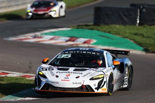 #95 Callum Davies / Sai Sanjay Thirugnanasambandam - RACE LAB McLaren Artura GT4
 | JEP / SRO