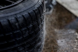 Rain tyres
 | SRO / JEP