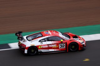 #32 Sacha Kakad / Hugo Cook - J&S Racing Audi R8 LMS GT3 
 | SRO/JEP