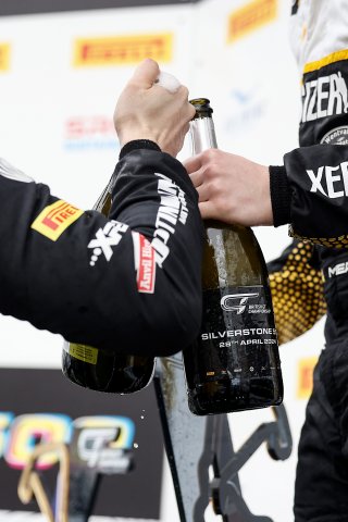 #90 Jack Brown / Zac Meakin - Optimum Motorsport McLaren Artura GT4 
 | SRO/JEP