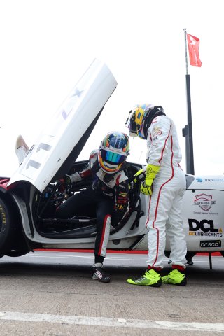 #11 Alex Walker / Blake Angliss - Paddock Motorsport McLaren Artura GT4 | JEP / SRO