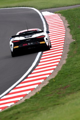 #11 Alex Walker / Blake Angliss - Paddock Motorsport McLaren Artura GT4 
 | SRO/JEP