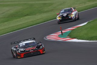 #24 Lucky Khera / Euan Hankey - RACE LAB McLaren 720S GT3  
 | SRO/JEP