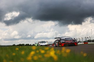 #24 Lucky Khera / Euan Hankey - RACE LAB McLaren 720S GT3  
 | SRO/JEP