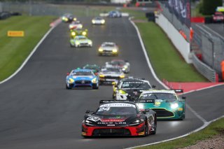 #24 Lucky Khera / Euan Hankey - RACE LAB McLaren 720S GT3  
 | SRO/JEP