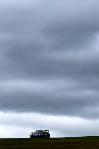 #69 Steven Lake / Nathan Harrison - Mahiki Racing Lotus Emira GT4 | JEP / SRO