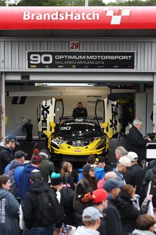 #90 Jack Brown / Zac Meakin - Optimum Motorsport McLaren Artura GT4
 | SRO / JEP