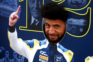 Pit walk and autograph session | SRO/JEP