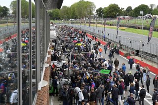 Pit walk and autograph session | SRO/JEP
