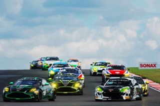 GT4 Race Start
 | SRO / JEP