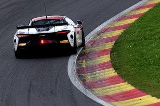 #11 Adam Hatfield / Alex Walker - Paddock Motorsport McLaren Artura GT4 
 | SRO/JEP