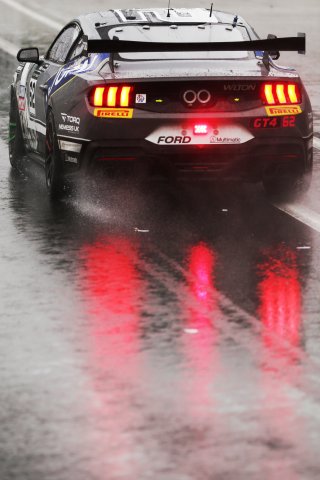 #62 Will Moore / Matt Nicoll-Jones - Academy Motorsport Ltd Ford Mustang GT4 2024
 | JEP / SRO