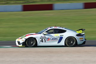 #41 - Jamie Orton / Will Burns - Rob Boston Racing Mercedes-AMG GT4
 | SRO / JEP