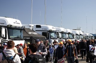 Fans at Donington Park
 | SRO / JEP