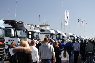 Fans at Donington Park
 | SRO / JEP
