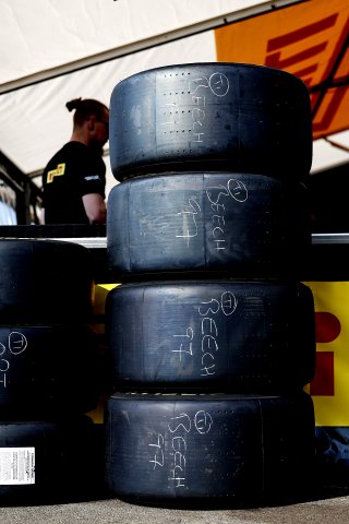 Pirelli Tyres
 | SRO / JEP