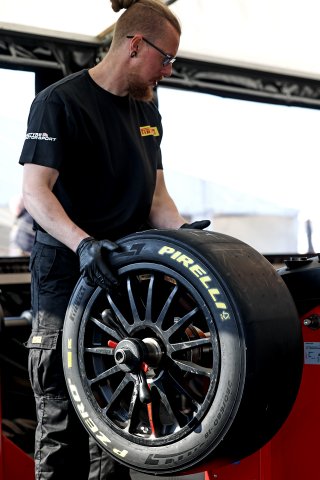 Pirelli Tyres
 | SRO / JEP