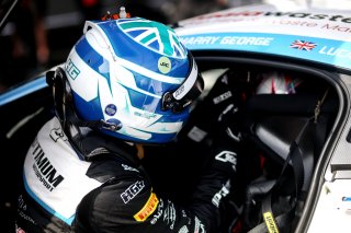 #17 - Harry George / Luca Hopkinson - Optimum Motorsport McLaren Artura GT4
 | SRO / JEP